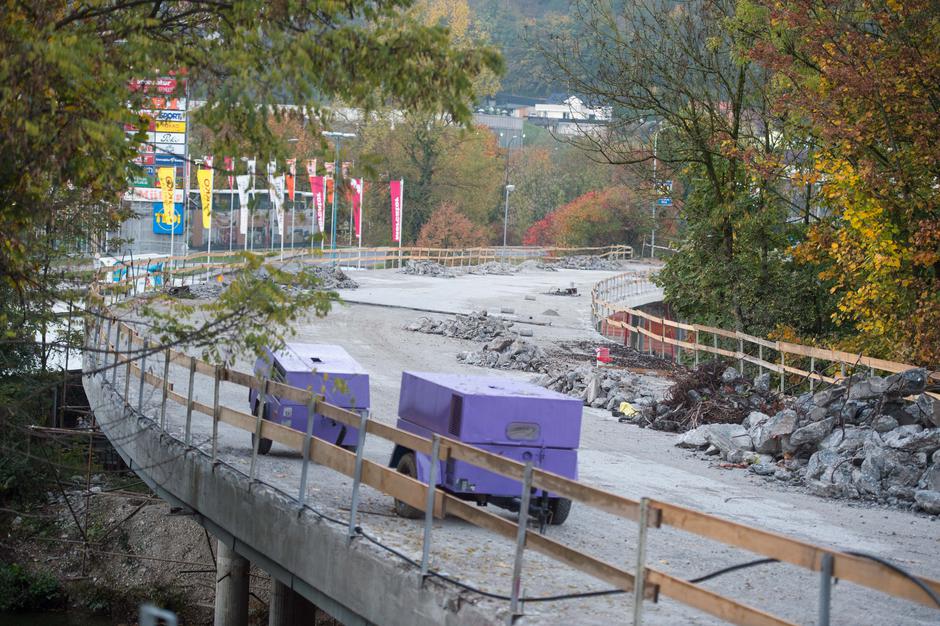 Jutranja prometna konica v Kranju | Avtor: Anže Petkovšek