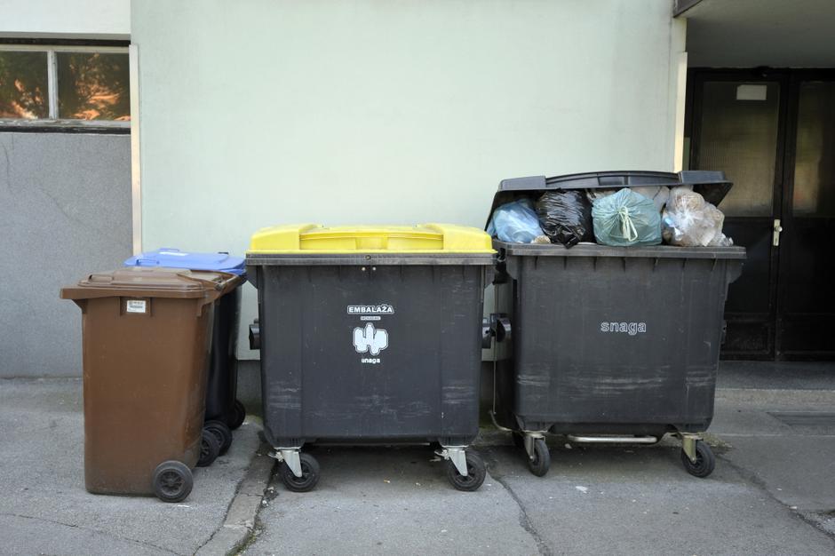 Zabojniki Snage za odpadke | Avtor: Anže Petkovšek