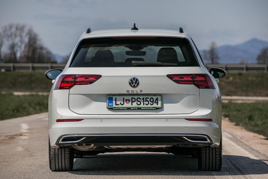 VW Golf Variant | Avtor: Saša Despot