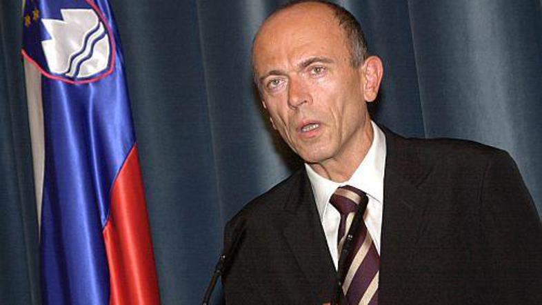 Drnovšek je Slovenijo popeljal iz tranzicijske v državo EU.