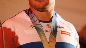 kozmus sprejem sp daegu brnik brežice