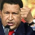 Hugo Chavez opozarja rojake in predvsem rojakinje, da je povečanje prsi velika n