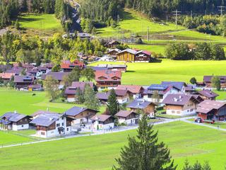 pogled iz zraka na vas Kandersteg v Švici
