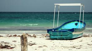 Na Isli Mujeres vabijo dolge peščene plaže. (Foto: Shutterstock)