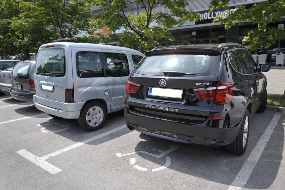 Invalidi | Avtor: Poslal bralec