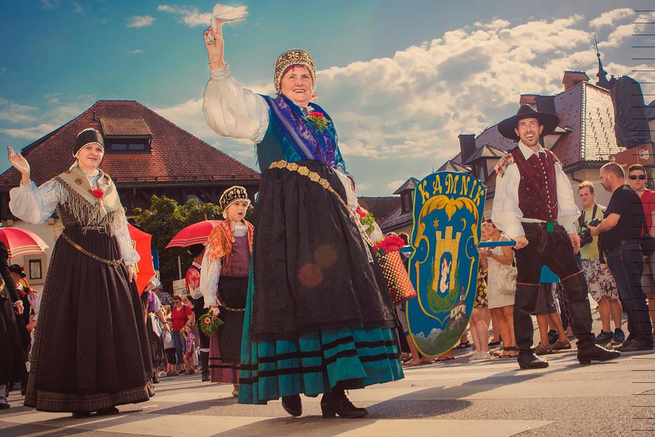 Dnevi narodnih noš | Avtor: strokovnjakinja za psihološko zdravljenje motenj spanja dr. Vita Štukovnik