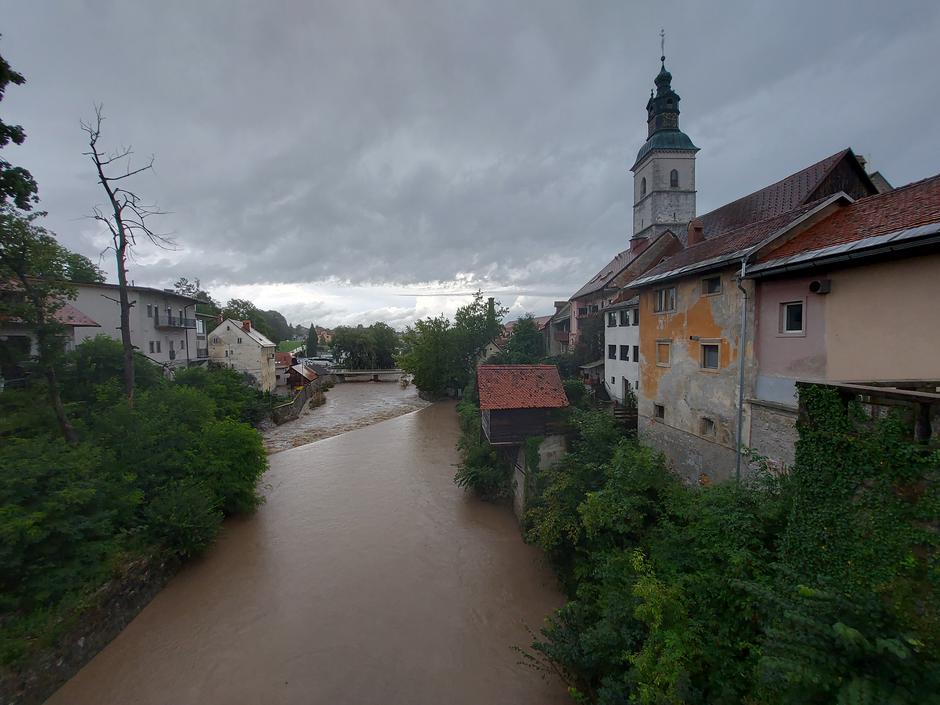 Škofja Loka, neurje, odpravljanje posledic | Avtor: M. Ha.