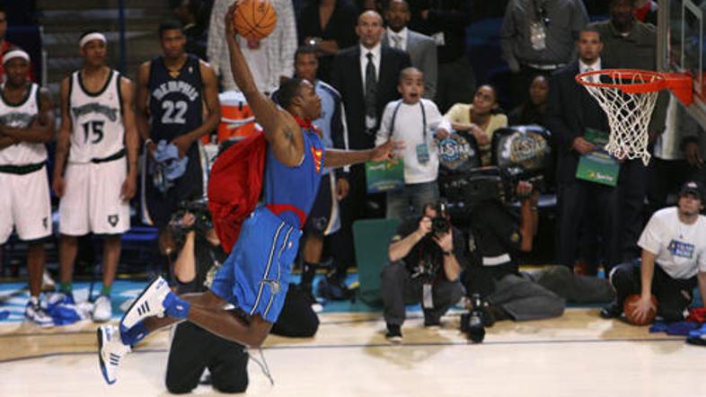 Dwight Howard je zabijal kot Superman.