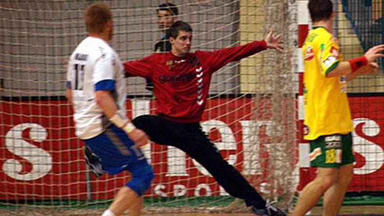 Matevž Skok v Velenju ostaja do leta 2011.