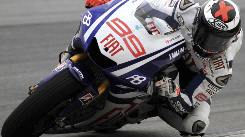 Jorge Lorenzo bo letošnjo sezono začel nekoliko slabše pripravljen. (Foto: Reute
