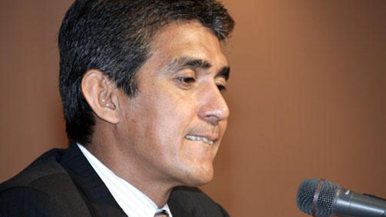 Aguri Suzuki je na tiskovni konferenci naznanil umik iz formule 1.