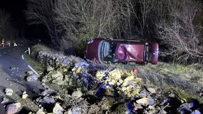 prometna nesreča komen