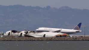 boeing 777, San Francisco, ostanki, letalo