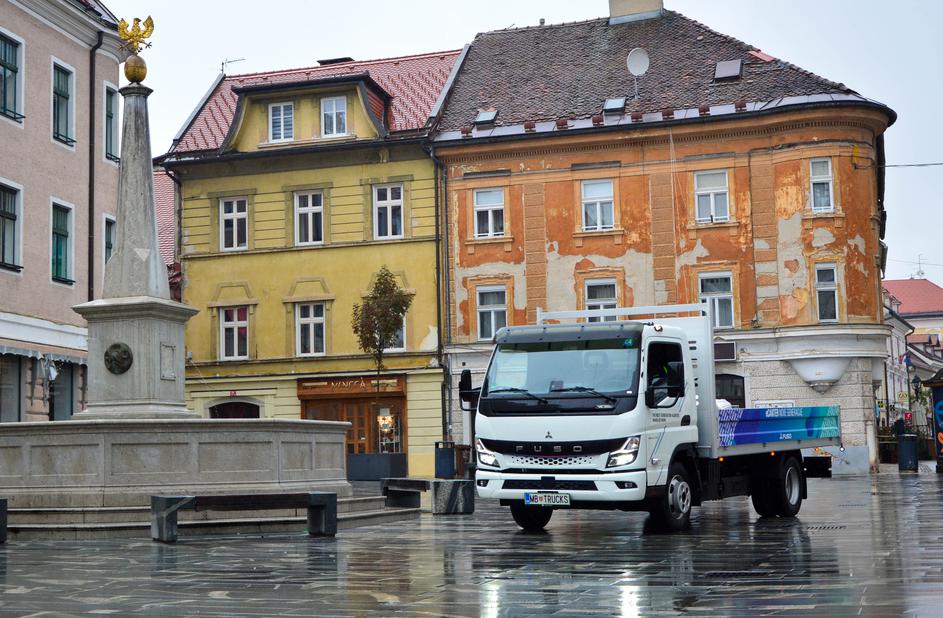 Mitsubishi fuso ecanter in Komunala Kranj