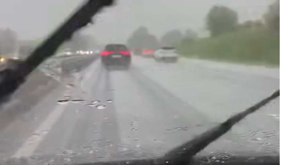 Vremensko opozorilo: Začelo se bo že kmalu, možna je tudi toča!