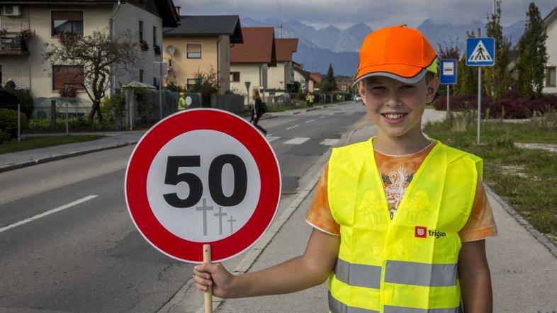 Otroci opozarjajo na omejitev hitrosti