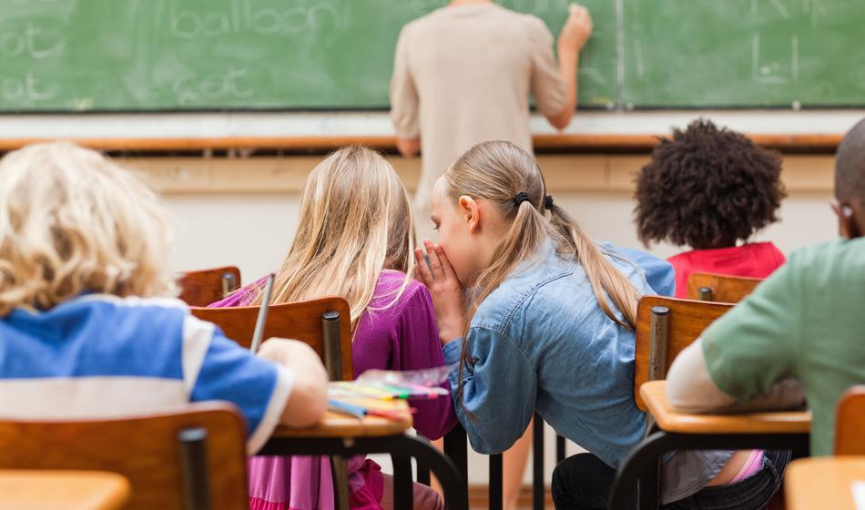 Nekateri učenci bodo morali prepisovati snov, kot smo to počeli pred desetletji