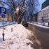 Sneg na parkirišču za invalide na Tomšičevi ulici v Ljubljani, dne 5. 1. 2016