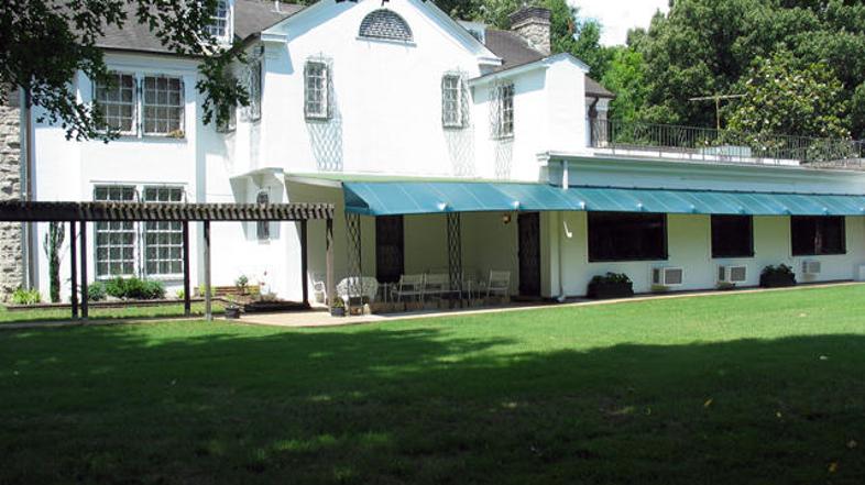 Znani Elvisov ranč.