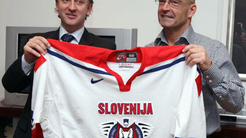 waltin_dres_main_sad