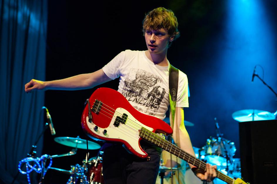 New Young Pony Club in We Can't Sleep At Night v Kinu Šiška