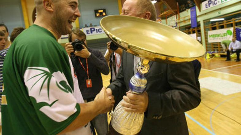 Union Olimpija Milič Rems superpokal zmaga pokal trofeja slavje