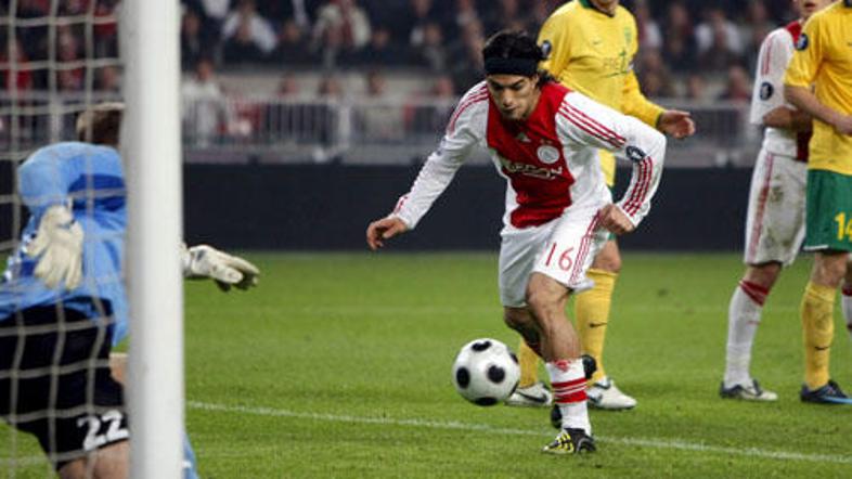 Luis Suarez je po zapravljeni enajstmetrovki želel popraviti svojo napako.