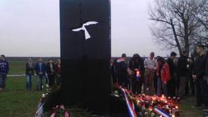 Spomenik žrtvam vojne v Vukovarju