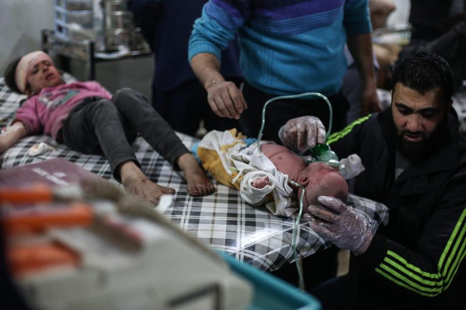 Sirija, oskrbovanje ranjenih | Avtor: EPA