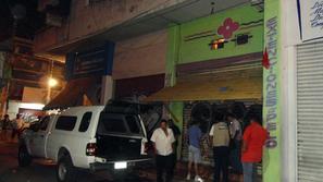 Prizorišče okrutnega umora v Acapulcu. (Foto: Reuters)