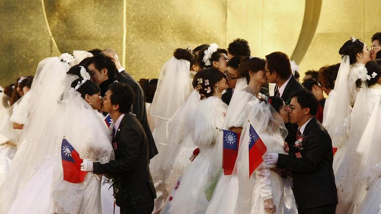 7000 tisoč parov si bo 1. januar 2011 zapomnilo za vse življenje. (Foto: Reuters