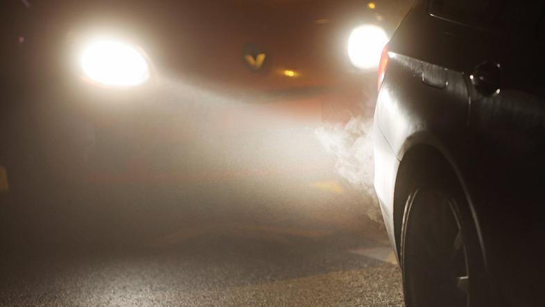 Avto - izpušni sistem - auspuh - izpuh