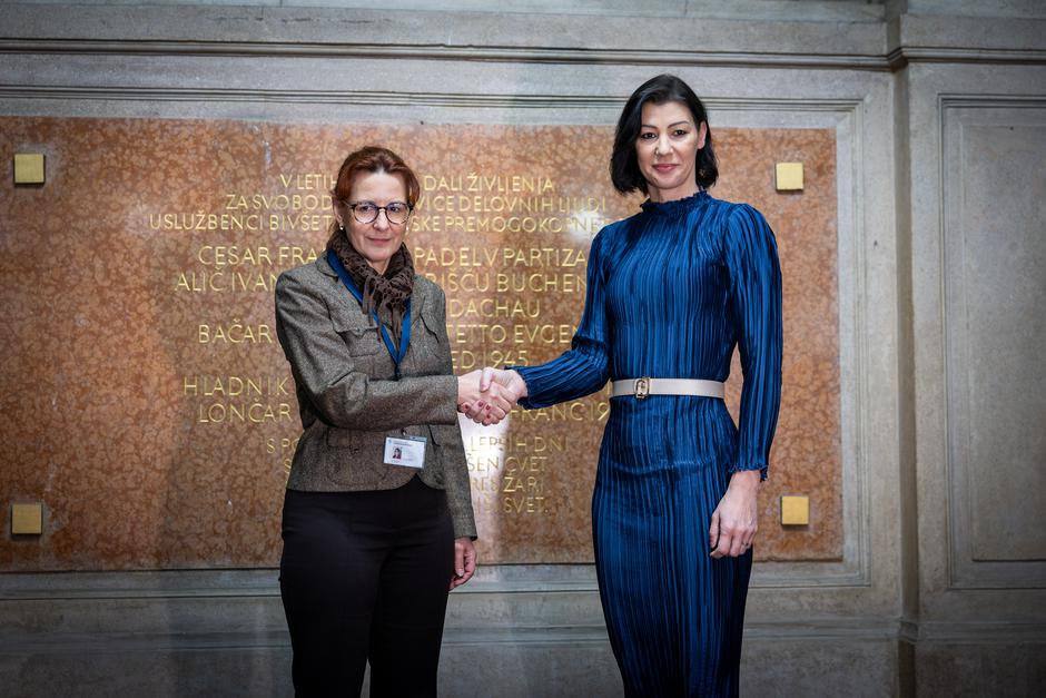 primopredaja na ministrstvu za pravosodje Andreja Katić Dominika Švarc Pipan | Avtor: Žan Kolman/KPV