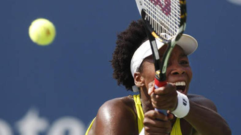 Prvi niz je dobila v 28 minutah, nato pa so se vrstile napake, tekmica pa je igr