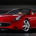 Ferrari je le razkril novega lepotca GT california, ki ga krasi trda zložljiva s