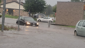 neurje avto poplava kozina